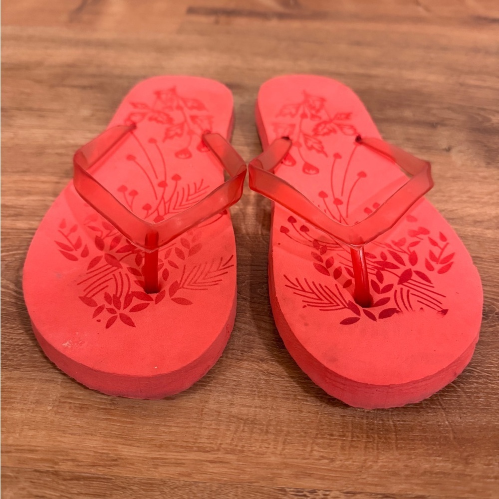 Red Floral Women's Flip Flops​​​